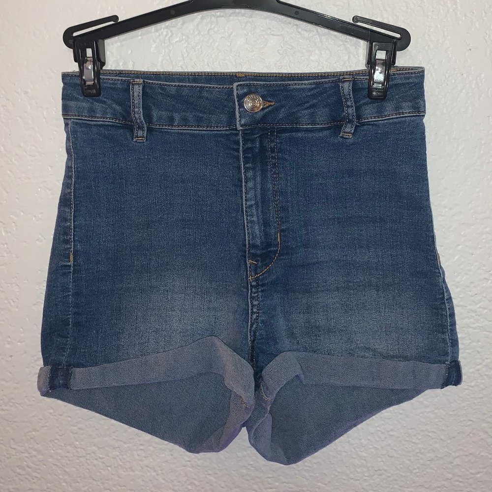H&M high waisted jean shorts
